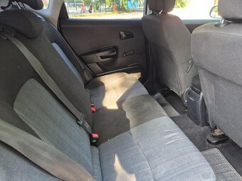Predám Kia Ceed Combi Faclieft 1.4 66kw Benzin r.v.2010 - 10