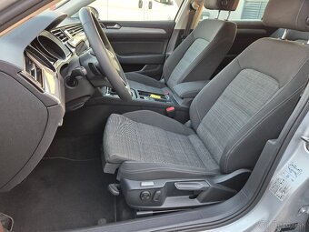 Volkswagen Passat 1.5 TSi 110kw DSG 2019 LED DPH - 10