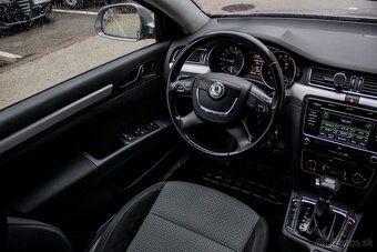 Škoda Superb Combi 2.0 TDI 4x4 DSG - 10