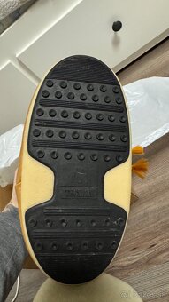 Moon Boot - 10
