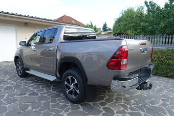 Toyota Hilux DC 2.4 I D-4D Active-75.541km-ODPOČET DPH - 10