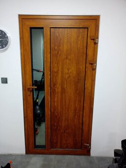 Prodám nové hliníkové dveře .Belgický profil. Aliplast - 10