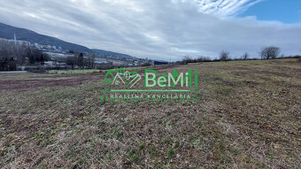 Predaj veľký stavebný pozemok v obci Malé Kršteňany - 10