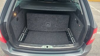 Škoda Superb Combi 2.0 TDI - 10