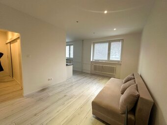 Na prenájom: Moderný 1-izbový byt v Seredi – 650 € - 10