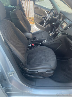 Opel Zafira Tourer 2.0 CDTI TOP STAV - 10
