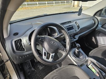 KIA Sportage 2.0 CRDi VGT 4WD 2012 - 10