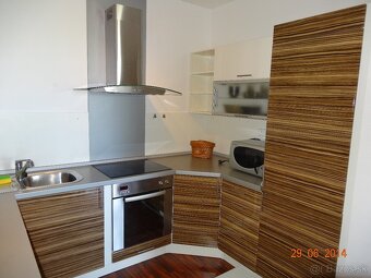 Prenájom pekný, slnečný 2 izb. byt Koloseo, Tomášikova BA - 10