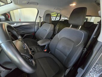 Ford Focus Kombi 1.5 EcoBoost Titanium A/T - 10