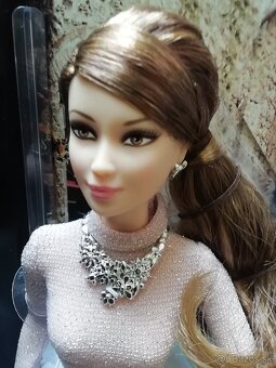 Zberatelská Barbie Lea - 10