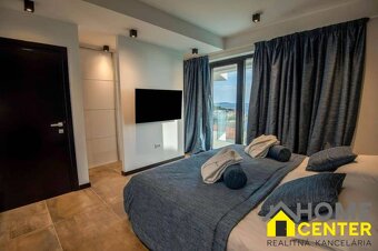 Moderná vila / 256 m2/ s bazénom a výhľadom na more, Primošt - 10