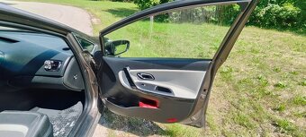 Kia Cee'd SW 1,6 Crdi PLATINUM 100KW r.2016 Diesel - 10