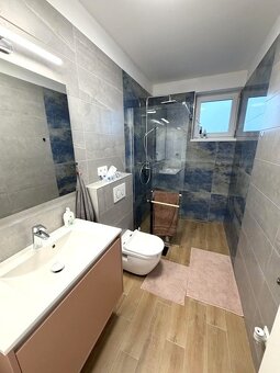 Krásna novostavba 4 izbový rodinný dom 131 m2, pozemok 605m2 - 10