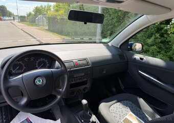 Škoda Fabia 1,2i klima Nová STK serviska benzín manuál 47 kw - 10