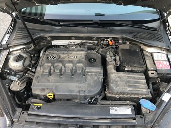 VOLKSWAGEN GOLF VII VARIANT 1.6 TDI - 10