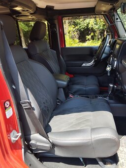 Jeep Wrangler Rubicon 2012 - 10