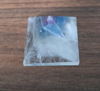 Kryštálová pyramída - dúhový fluorit - 10