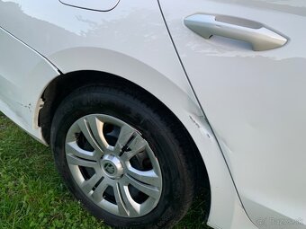 Predám havarovanú Škoda octavia 4 2.0tdi 85 kW 2023. - 10