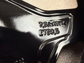 Originál zimní R19 kolesa Volvo XC40 / V90 Cross Country - 10