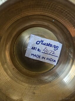 Orientalne dekoračné predmety z vitríny - 10