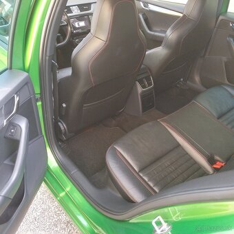 Škoda Octavia Combi 3 RS+DSG +2.0Tsi - 10
