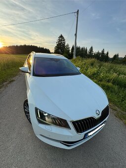 Superb 3 2.0 TDi 140kw 4x4 - 10