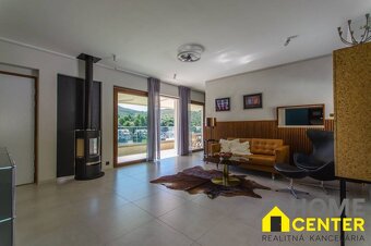 NA PREDAJ prekrásny novopostavený dom / 494 m²/ ostrov Brač, - 10