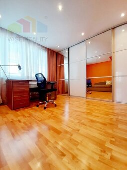 Na prenájom 3-izbový byt s balkónom, 97 m², Tallerova ul., S - 10