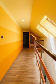 DVE BUDOVY S VEĽKÝM POTENCIÁLOM NA PODNIKANIE AJ INVESTÍCIU - 10