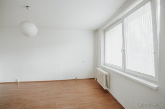 Ponúkame na PRENÁJOM 1 izbový byt na ulici Komenského 16 - 10