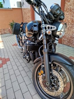 Yamaha xjr 1300 - 10