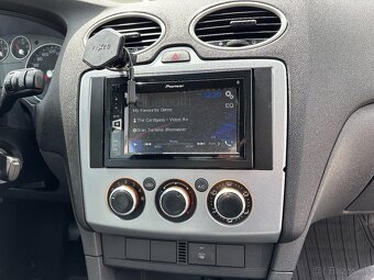 Ford Focus 1.6 Zetec SE Trend - 10
