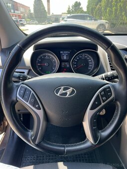 Hyundai i30 Benzín+LPG, 2014, 73 kW, 125927 km - 10