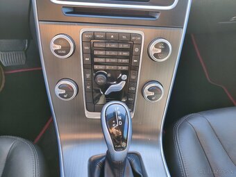 Volvo V60 - 10