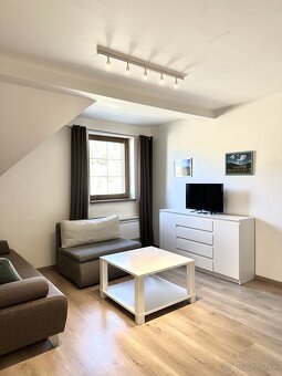 Jedinečný 2-izbový kompletne zariadený apartmán - 10