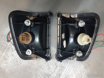 Skoda 120,130,rapid predné smerovky - 10