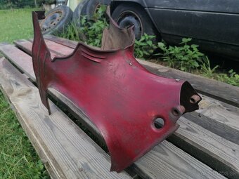 Podsedlové plechy so žiabrami na Jawa, CZ 175/ 356, 125/ 355 - 10