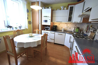 Na predaj 3 izbový byt s lodžiou, 77 m2, Trenčín ul. Halalov - 10