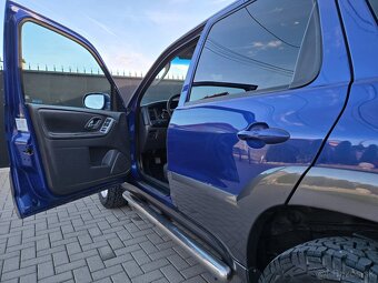 Mazda Tribute 2.3i 4x4 - 10