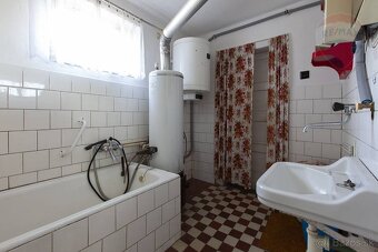 Na predaj rodinný dom v obci Borský Svätý Jur - 10