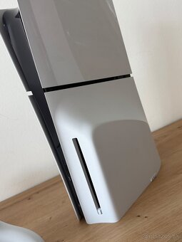 PLAYSTATION 5 - 10