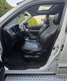 SUZUKI GRAND VITARA 1.9 DDiS X-30 KOŽA XENÓN NAVI ŠÍBER - 10
