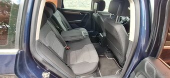 Predám Volkswagen Passat B7 Combi 2.0 TDI 103Kw R.V.2012 - 10