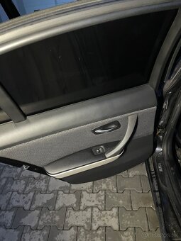 BMW E90 320d - 10