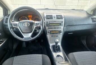 Toyota Avensis Combi 2.0l D-4D Luna - 10