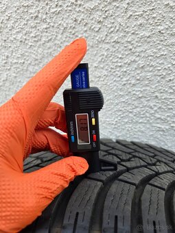 zimné pneumatiky 215/50 R18 Falken Eurowinter DOT1722 8mm - 10