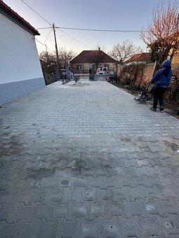 Spevnené plochy na klúč, pokládka zámkovej dlažby/obrubníkov - 10