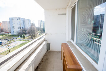 Na predaj 3-izbový byt s dvoma loggiami na Rovniankovej ul. - 10