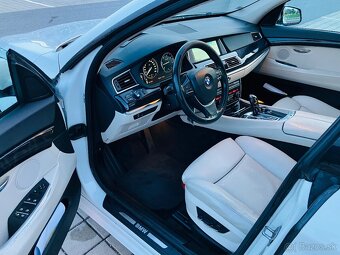 BMW 5 GT 530d xdrive granturismo - 10