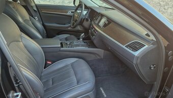 Hyundai Genesis 3.8 V6 4x4 - 10